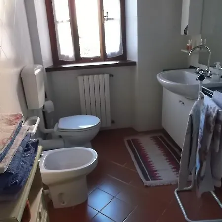 Casa Velia דירה Uzzano