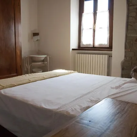 Casa Velia Apartment Uzzano